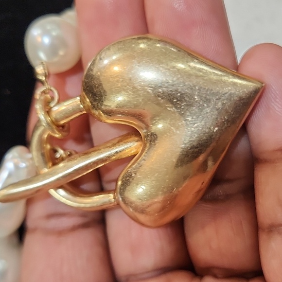 🔹️PIPER K🔹️ VIRAL 21" NECKLACE WITH PEARLS AND A HEART IN MATTE GOLD - Picture 17 of 17